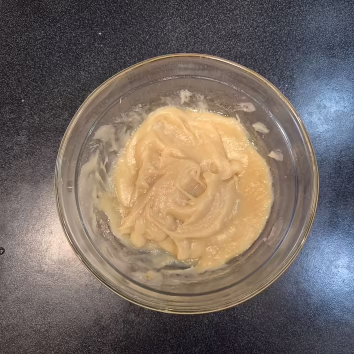 Таке часникове пюре отримуємо після подрібнення