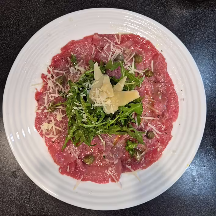 Carpaccio z wołowiny: prosty przepis krok po kroku ze zdjęciami