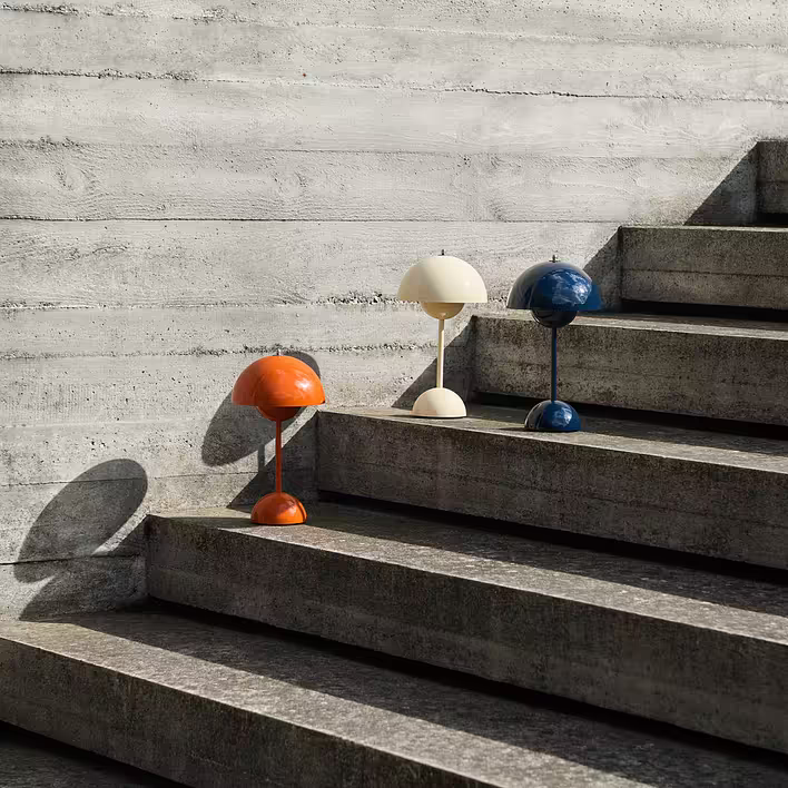 Дизайн поза часом: історія та значення лампи Flowerpot