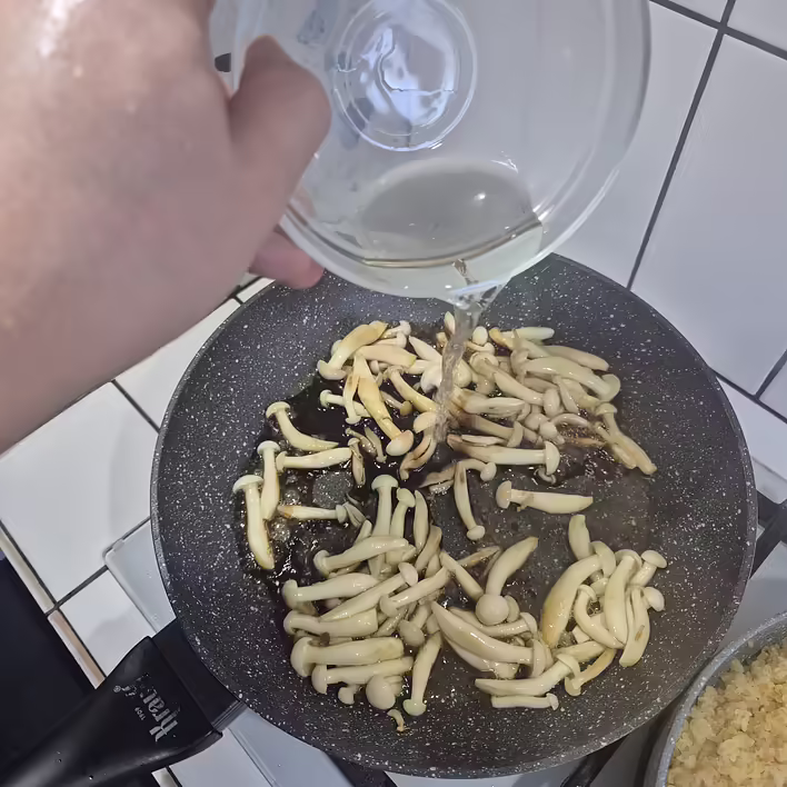 додаємо рисовий оцет