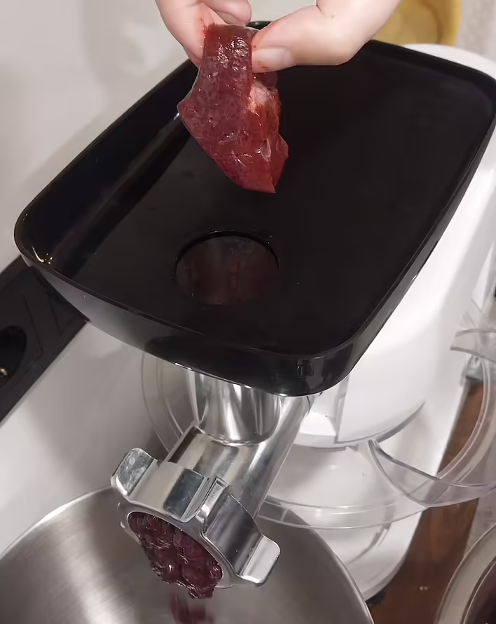 перемелюємо печінку двічі