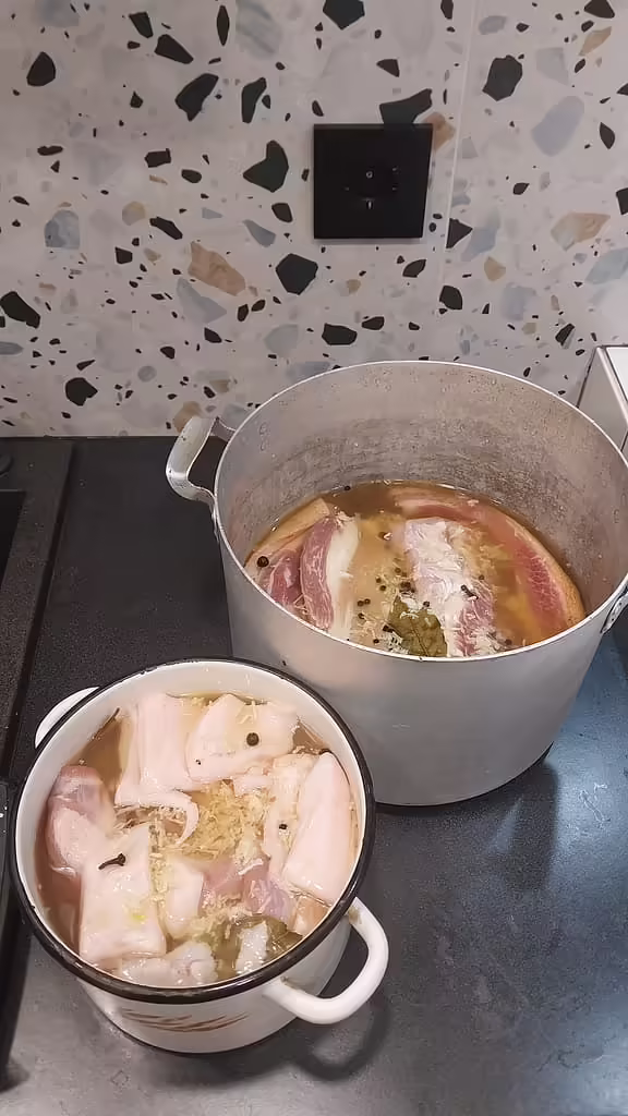 залиті маринадом заготовки