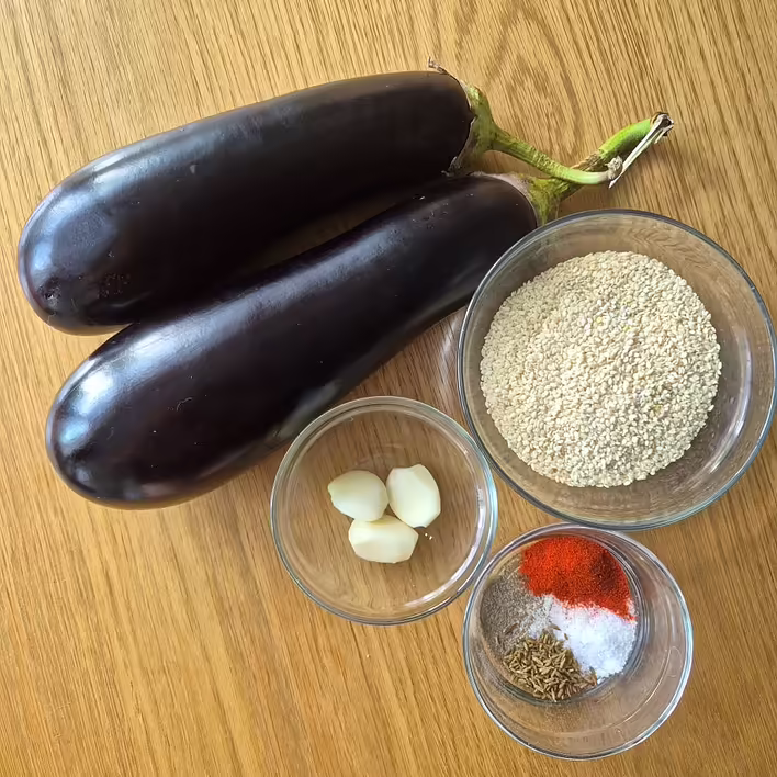 продуктовий набір (на фото просто сирі зернята кунжуту, оскільки ми самостійно робили з них пасту тахіні)