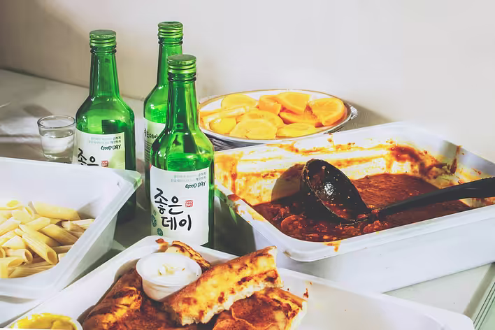 What is soju: what it tastes like and what it pairs well with