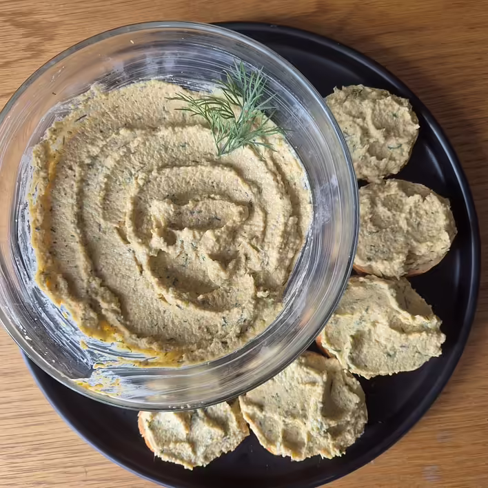 Zucchini- und Schmelzkäse-Paste: einfaches Schritt-für-Schritt-Rezept mit Fotos