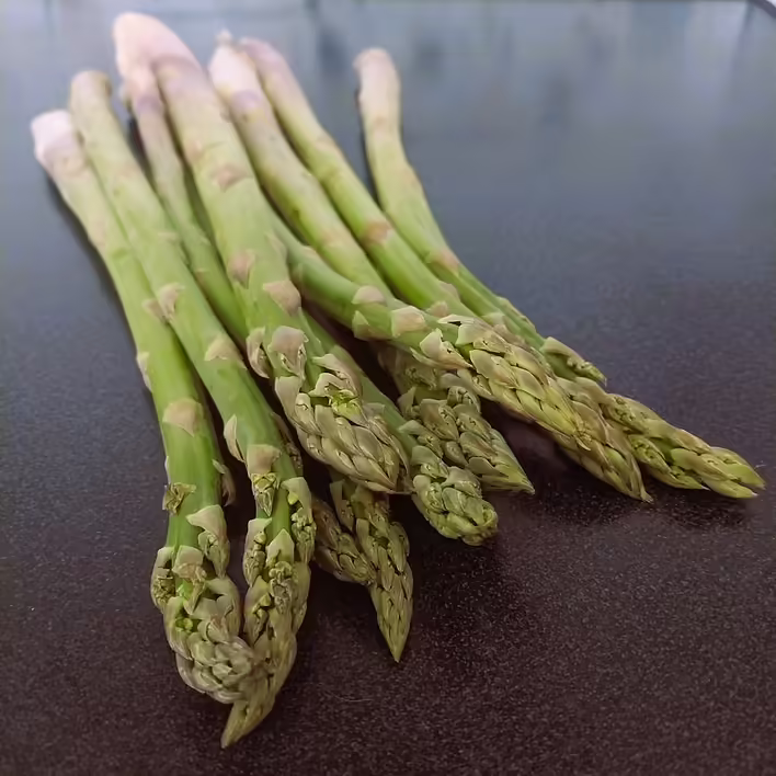 Co to jest szparag? Jakie korzyści dla organizmu przynosi szparag?