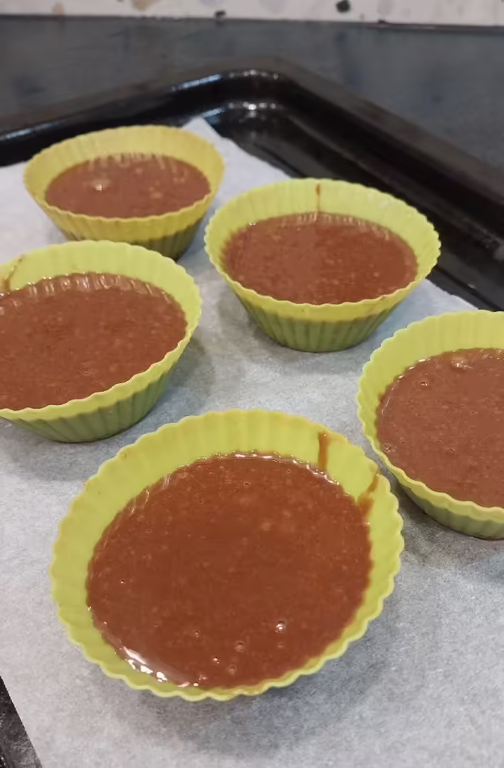 розливаємо фондани по формам