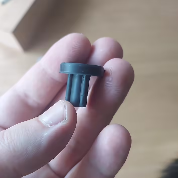 Клапан каналізаційного аератора