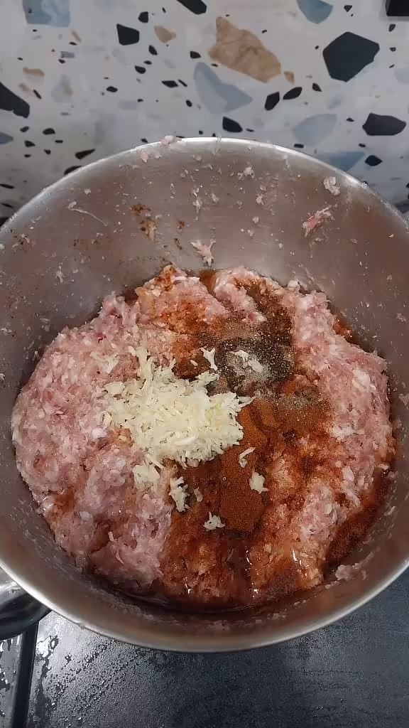 фарш з спеціями