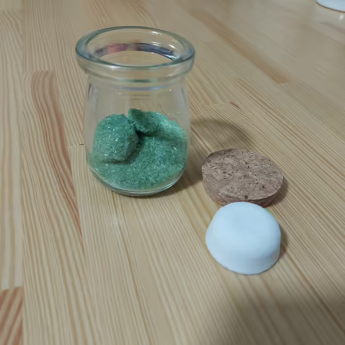 Wishing Crystal розпаковуємо та висипаємо вміст пакетику до банки