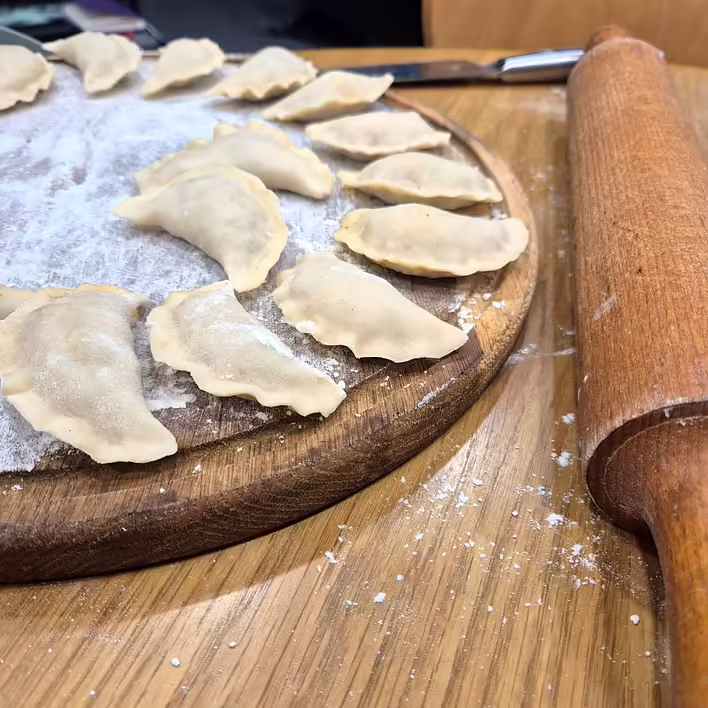 #What to prepare for Christmas Eve. Lean dumplings with sauerkraut: a simple step-by-step recipe with photos