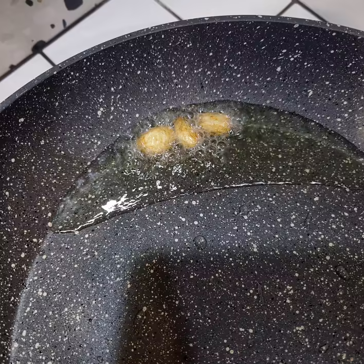 обсмажили і забрали часник