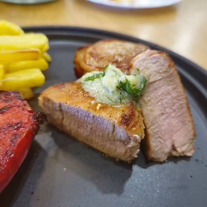 Як доповнення медальонів зі свиної вирізки