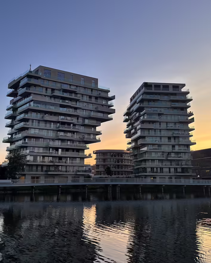 Waregem: Leben in einer belgischen Stadt - Infrastruktur, Architektur und Alltag