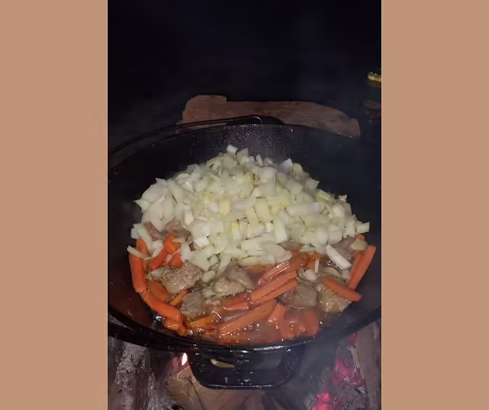 впринципі, також багато не буває і цибулі ;)