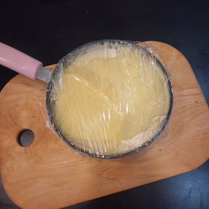 видно місця, де плівка не прилягає до курду. Не робіть так