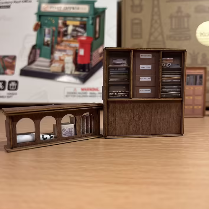 Шафи для зберігання газет та листівок