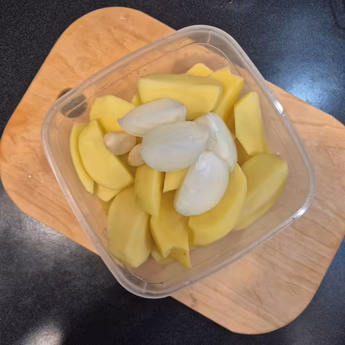 почищені та нарізані овочі