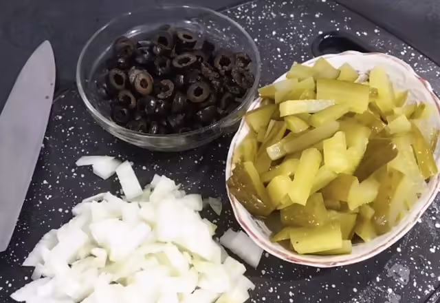 Soljanka: schnelles Schritt-für-Schritt-Rezept mit Fotos