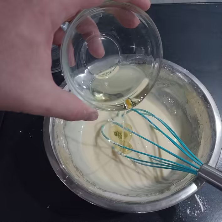 додаємо олію