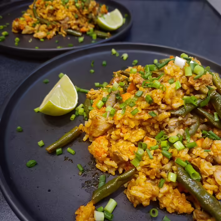 додали зелену цибулю та лайм