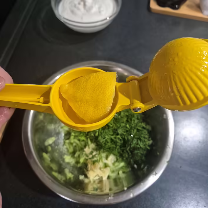 відтискаємо лимон