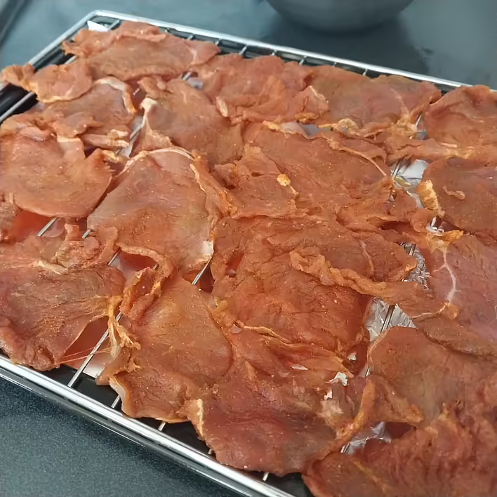 викладаємо на деко яловичину