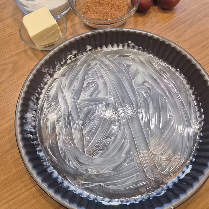 змащуємо форму маслом