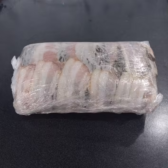 рулет готовий до відпочинку в холодильнику