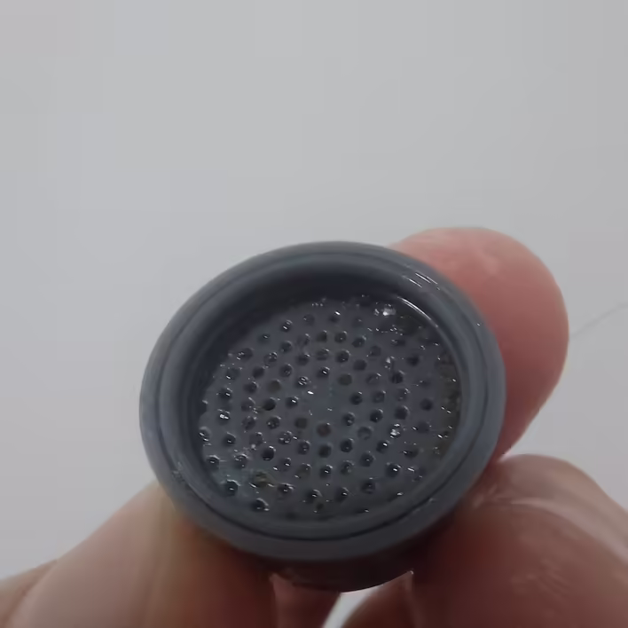 Забитий аератор змішувача