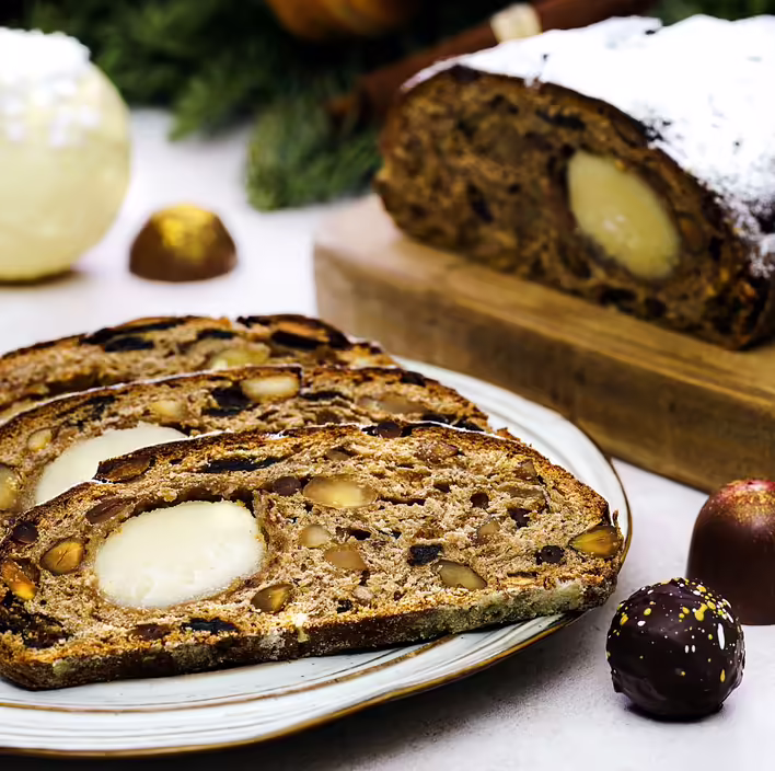 штолен з марципаном