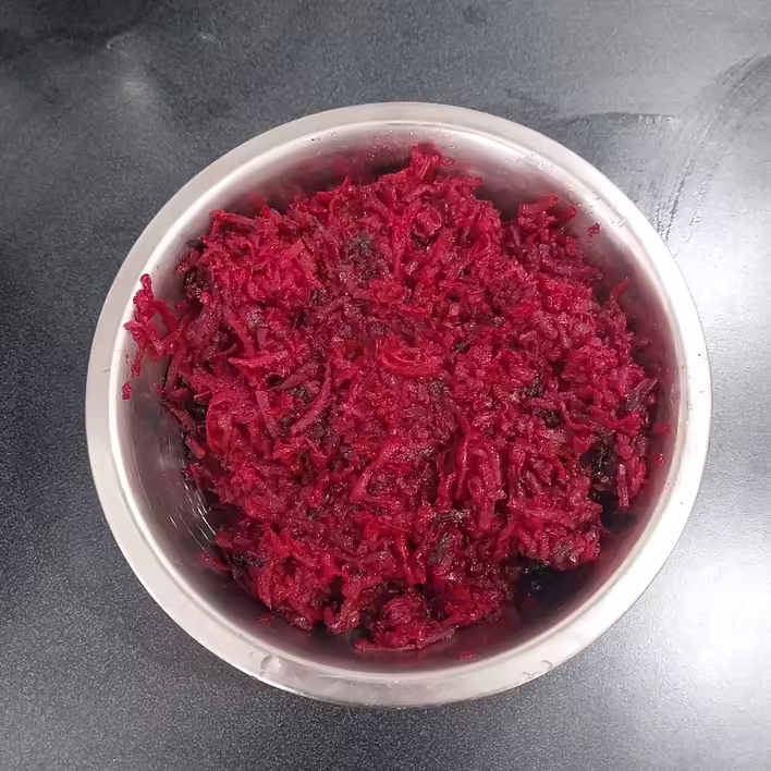 готовий підтушений буряк