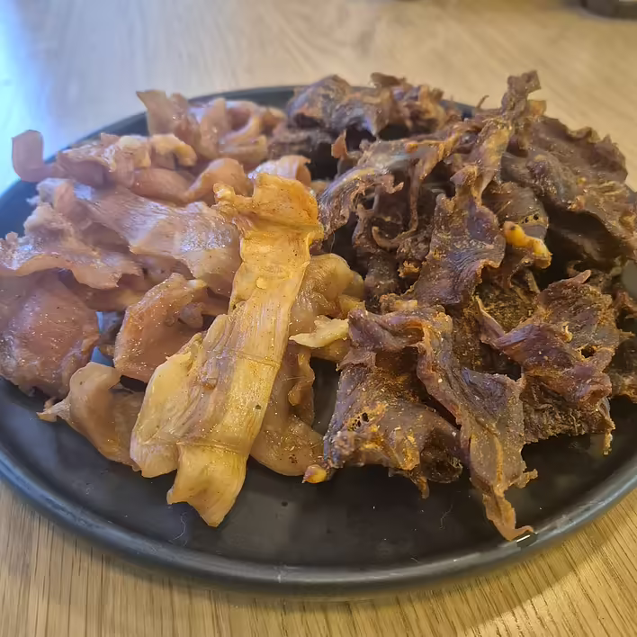 курячі та яловичі джерки