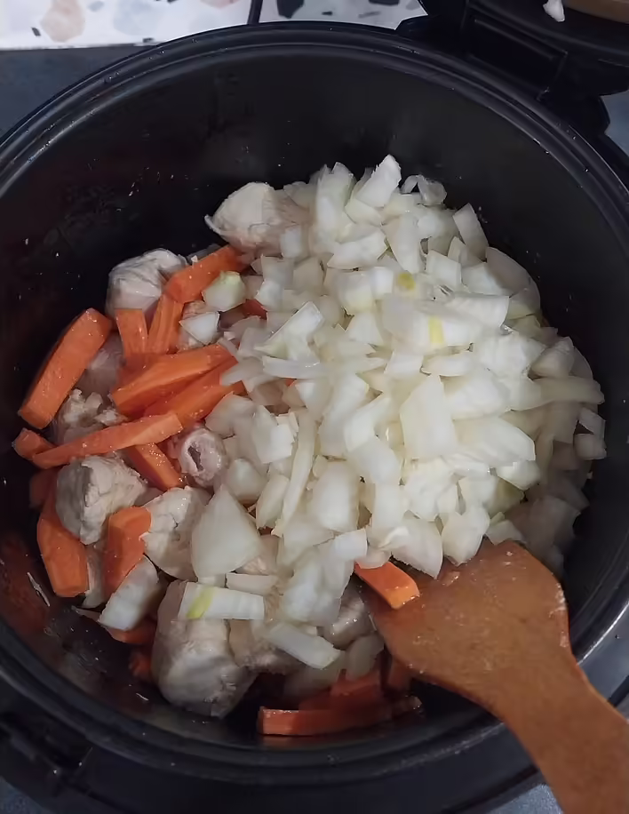 і за кілька хвилин цибулю