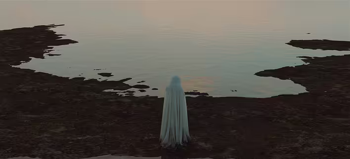 Хачішякусама — привид у білому, що приходить за дітьми