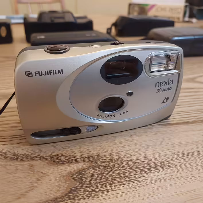 FUJIFILM NEXIA 30 Auto